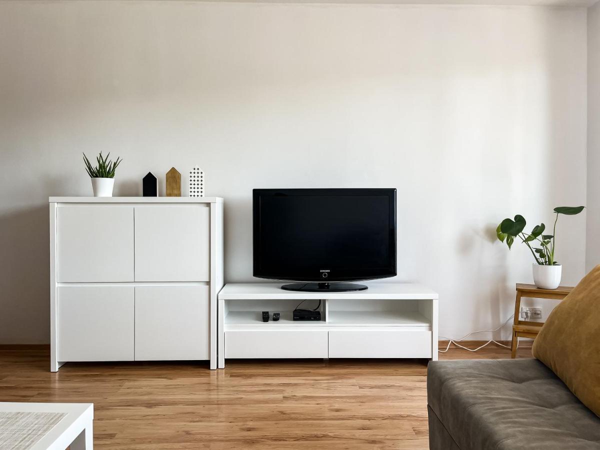 Uroczy Apartament Pod Skarpa Wadowice Exteriér fotografie