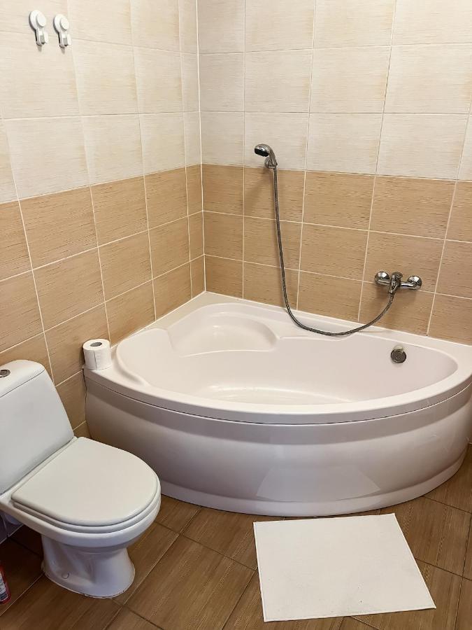 Uroczy Apartament Pod Skarpa Wadowice Exteriér fotografie